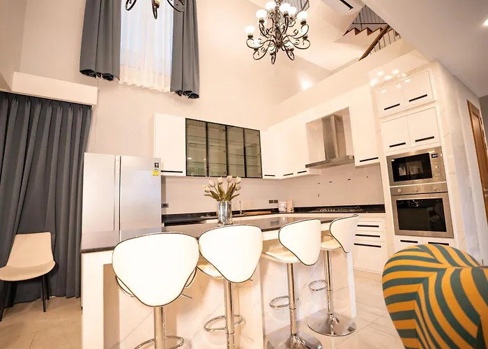 Villa 944summer Villa曼谷中心asok&tong Lor800海天别墅